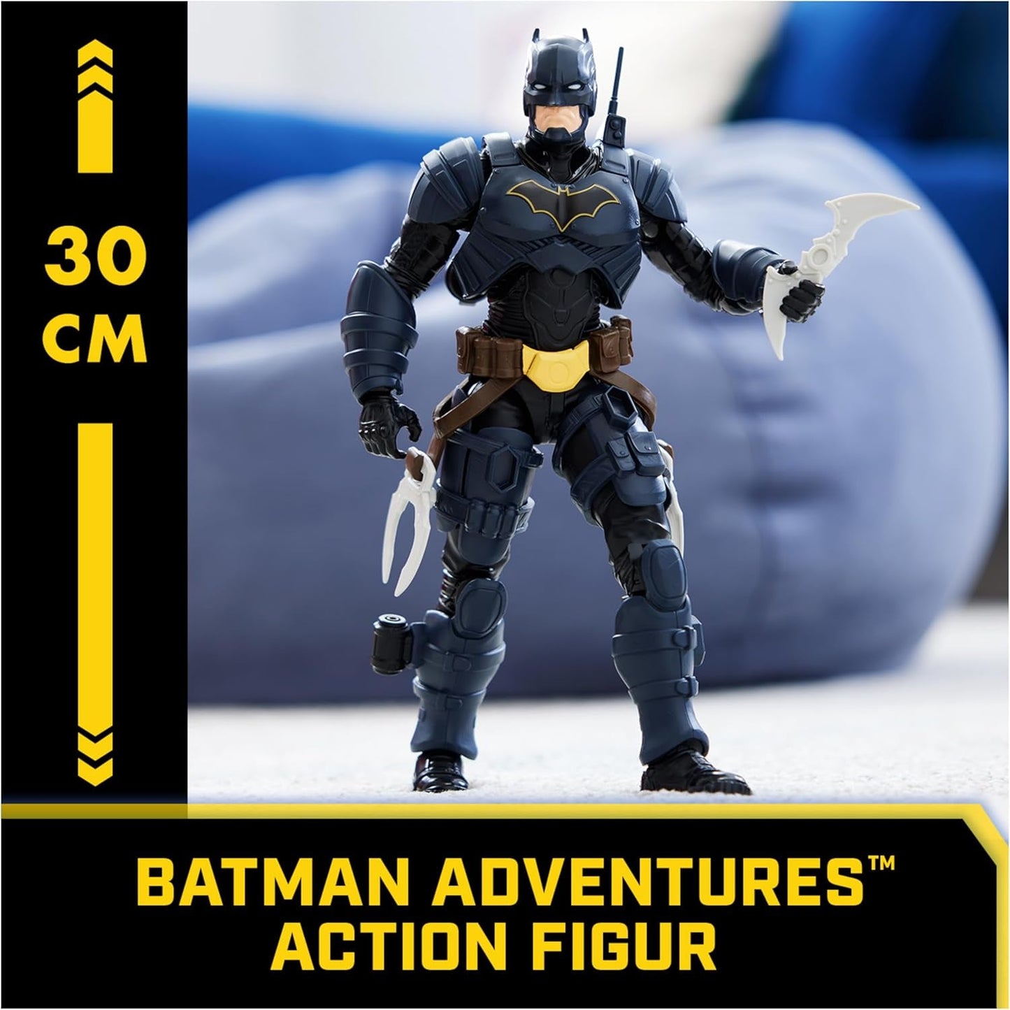 Action Figure DC Batman Adventures, 30 Cm - Con 16 pezzi di equipaggiamento e completamente mobile per emozionanti avventure e acrobazie ricche di azione, giocattolo per bambini dai 3 anni in su Action figures Naty Shop