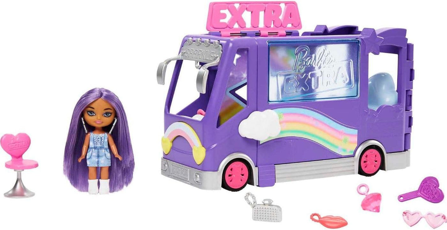 Barbie Extra Mini Minis, bambola Extra Mini Minis con furgone da turismo extra glitter, inclusa postazione trucco e accessori per spettacoli, regalo per bambini, giocattolo dai 3 anni in su, HKF84