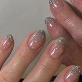 24 pezzi French Press On Nails Breve design argento lucido Unghie artificiali ovali Colla su unghie lucide acriliche Unghie finte per donne ragazze
