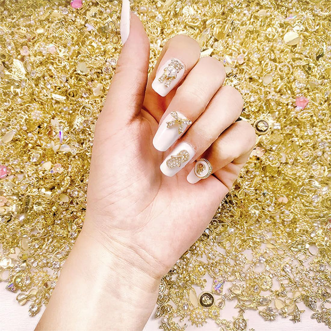 50 Stück Gold Nail Charms, 3D Shiny Nail Art Charms, Glitzersteine ​​​​Nägel Perle Legierung Nagel, Schmetterling Strasssteine ​​​​Nägel Charms, DIY Nail Art Zubehör, Für Mädchen Frauen