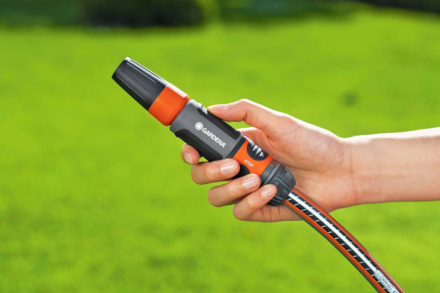 Set spray Gardena per tubi da 13 mm (1/2 pollice) e 15 mm (5/8 pollici): Set spray per pulizia con Aquastop per cambio rapido del collegamento (18288-20)