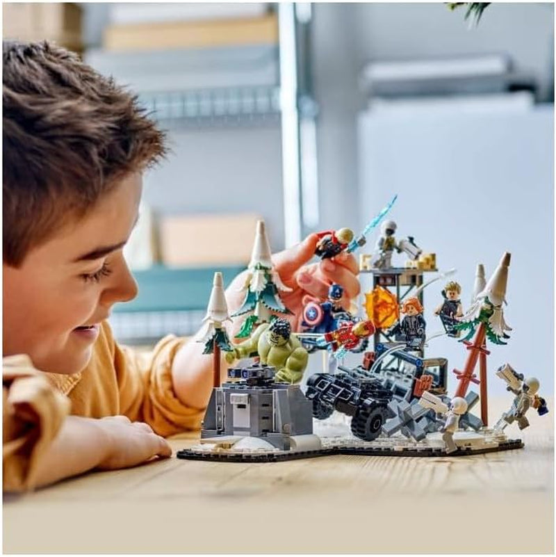 LEGO Marvel Avengers Assemble: Age of Ultron, set costruisci e gioca con 8 minifigure di supereroi come Thor, Hulk e Iron Man, giocattolo costruibile per ragazzi e ragazze, set avventura 76291 Set da costruzione Besuche den LEGO-Store