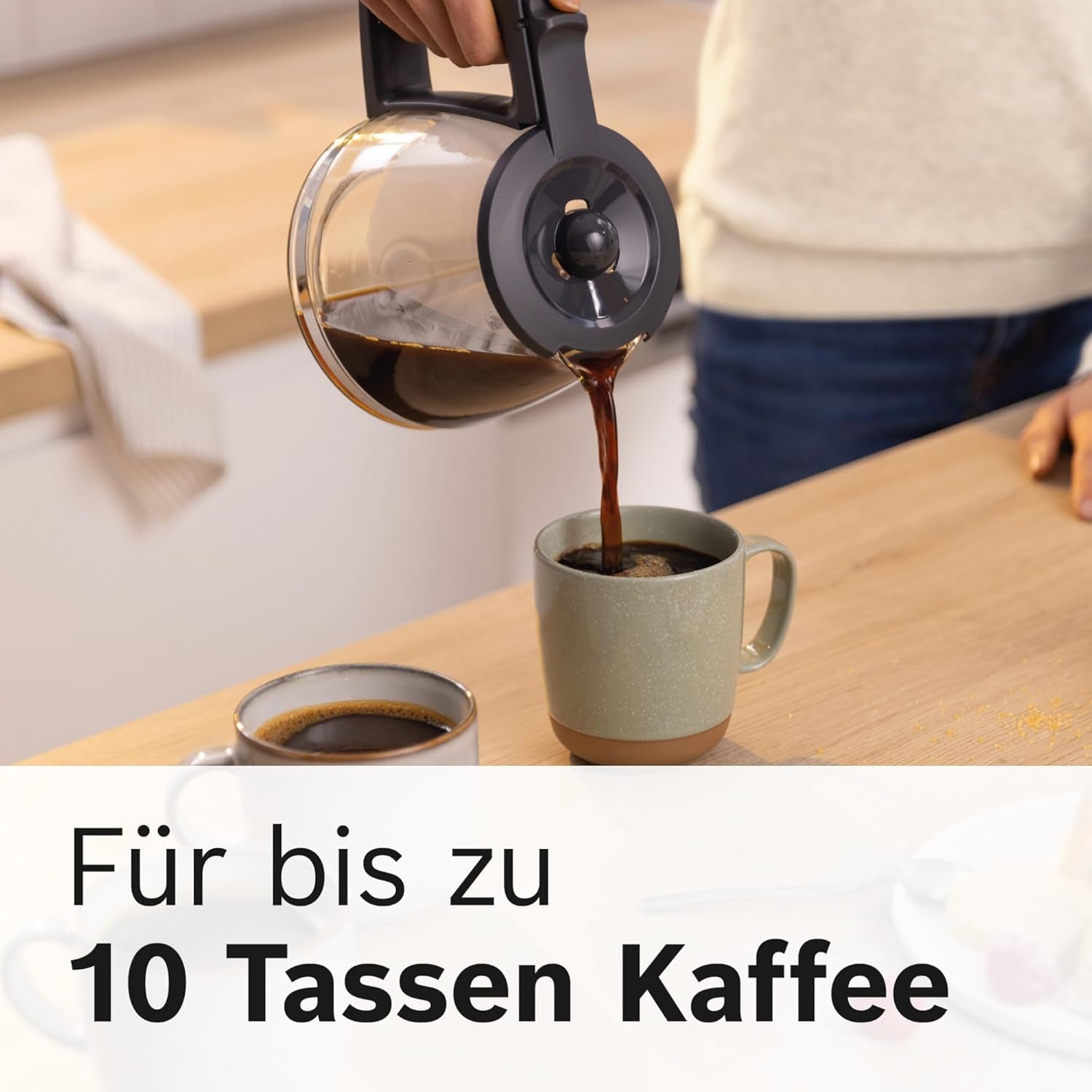 Bosch MyMoment TKA2M113 Macchina per caffè espresso con filtro, caraffa in vetro da 1,25 l, 10-15 tazze, funzione di mantenimento in caldo 40 minuti, sistema antigoccia, portafiltro girevole, serbatoio dell'acqua removibile, 1200 Watt, nero opaco