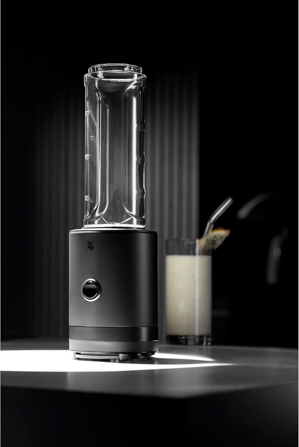 WMF Küchenminis Smoothie-To-Go, Mini Robot da cucina con Zwei Mix-/Trinkbehältern 0,6 L, Mixer Hochleistungsmixer 300 W, Edelstahl Matt, Schwarz Kitchen Naty Shop