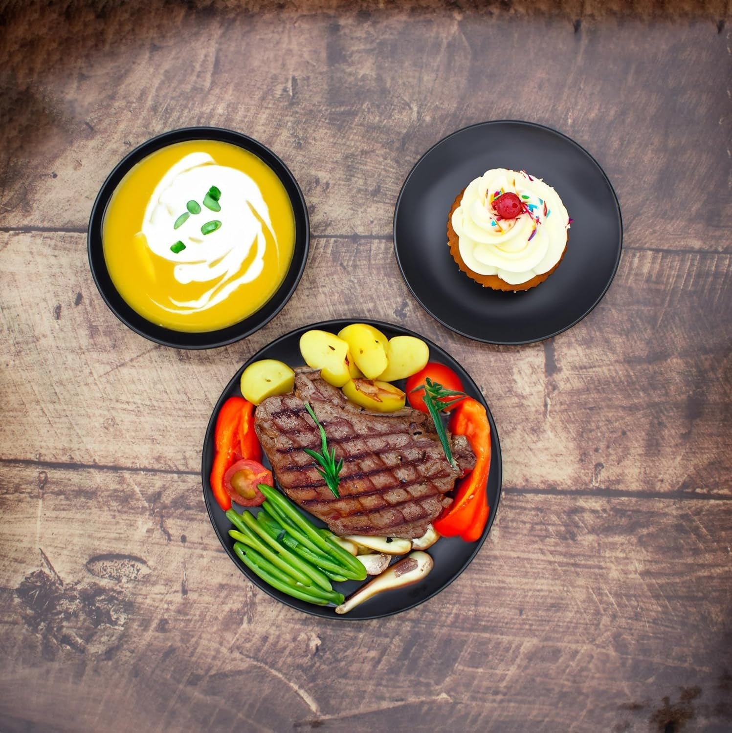 Set di stoviglie in ceramica fine nera opaca - 18 pezzi - Set di stoviglie per 6 inclusi piatti per torta, piatti piani, piatti piani - Lavabile in lavastoviglie