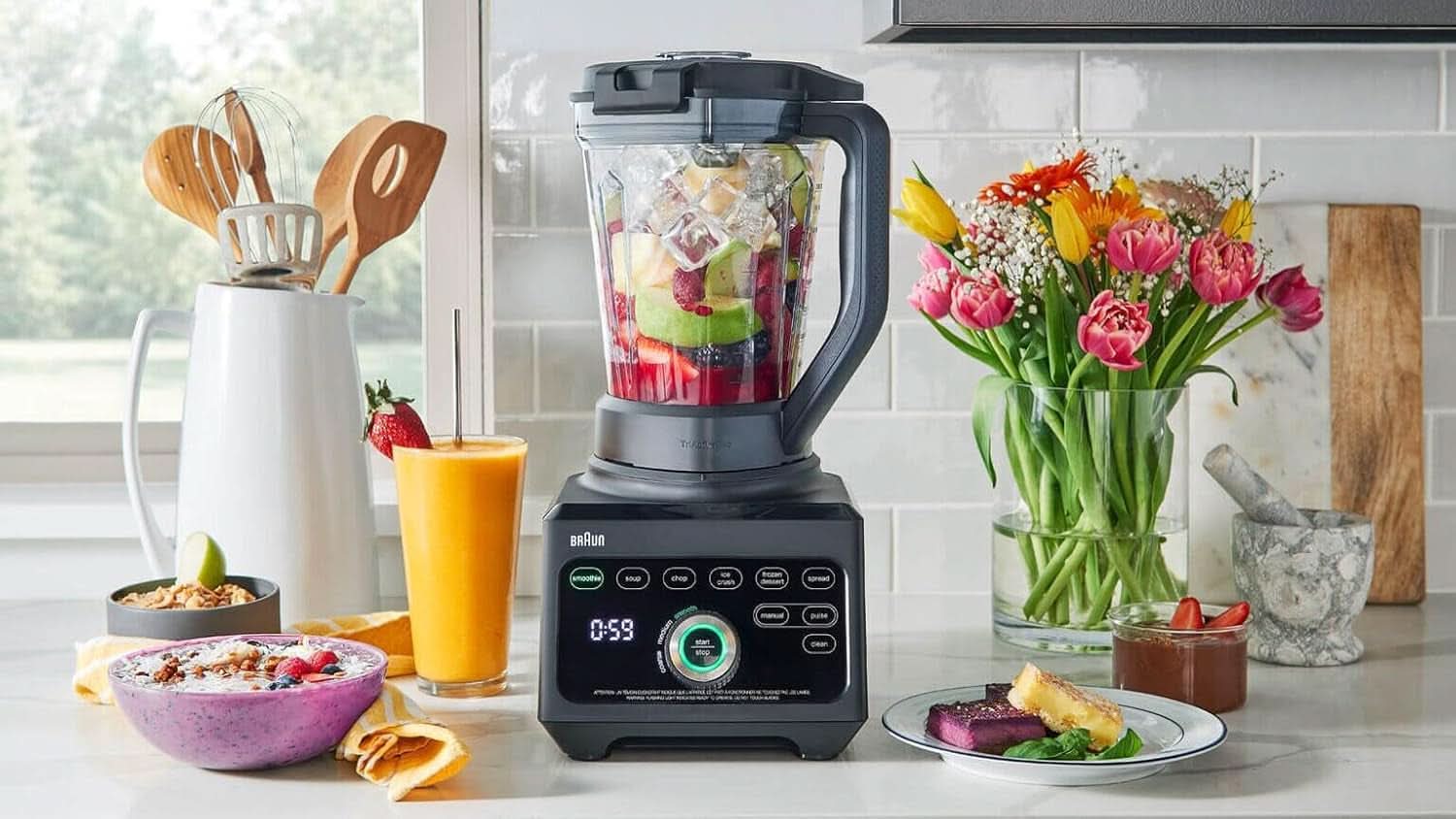 Braun Hochleistungsmixer Powerblend 9 JB9040 – Standmixer Mit Glas-Mixkrug, 18 Mixprogramme, 10 Geschwindigkeiten + Pulsefunktion, Heiße Suppen Funktion, Reinigungsprogramm, Stampfer, 1600 W, Schwarz Kitchen Naty Shop