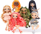 Bambola Arcobaleno di Alta Moda - Aidan Russell - Bambola Viola - Abito alla moda e 10+ Accessori da Gioco Colorati - Per Collezionisti e Bambini dai 4 ai 12 Anni