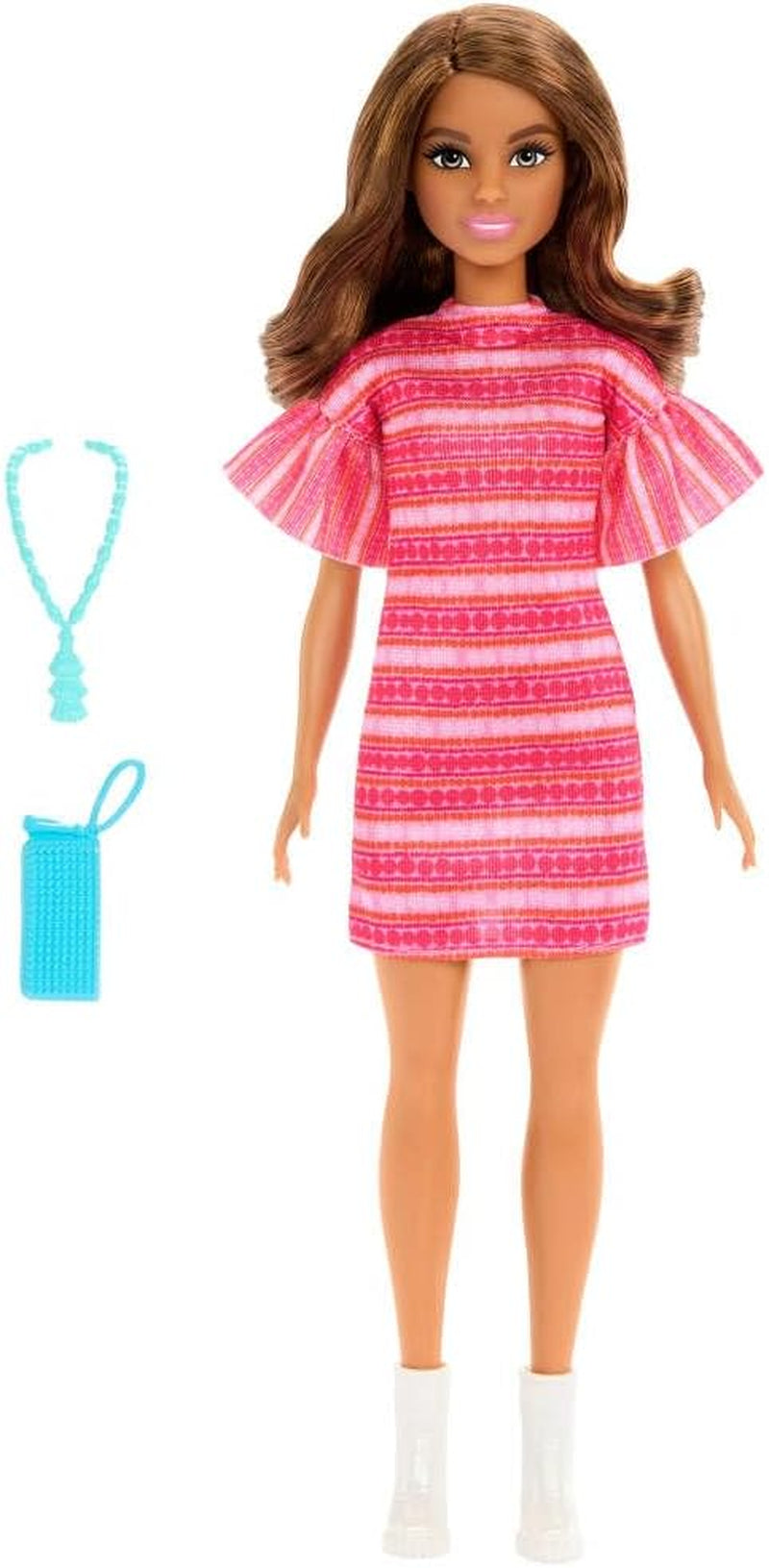 Barbie e Teresa Rezept für Freundschaft Teresa-Modepuppe mit unverkennbarem Outfit zum An- und Ausziehen, mit Accessires Included einer Necklace, JCT02