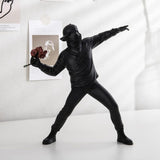 Simpatica ragazza con palloncini Scultura in resina Decorazioni per la casa Statua Banksy Cuore rosso Ragazza con palloncini Figura Scultura d'arte moderna per decorazioni per mensole da tavolo Naty Shop Statuette e sculture Renghua_Nero