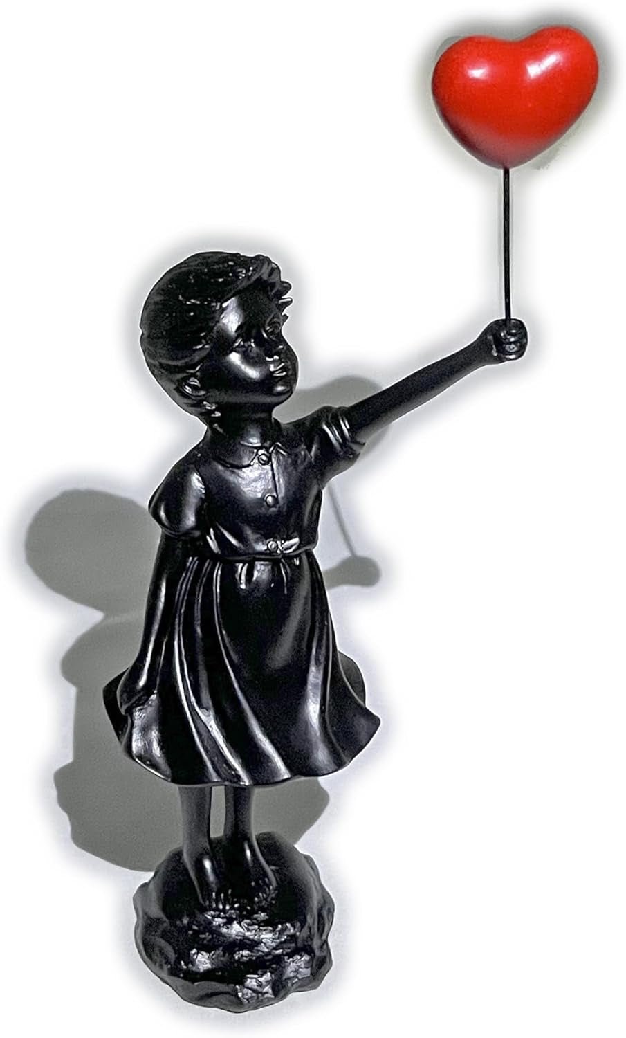 Ragazza carina con palloncino Scultura in resina Decorazione per la casa Statua Banksy Ragazza con cuore rosso Figura di palloncino Scultura d'arte moderna per decorazione da scaffale da tavolo Statue e sculture Naty Shop