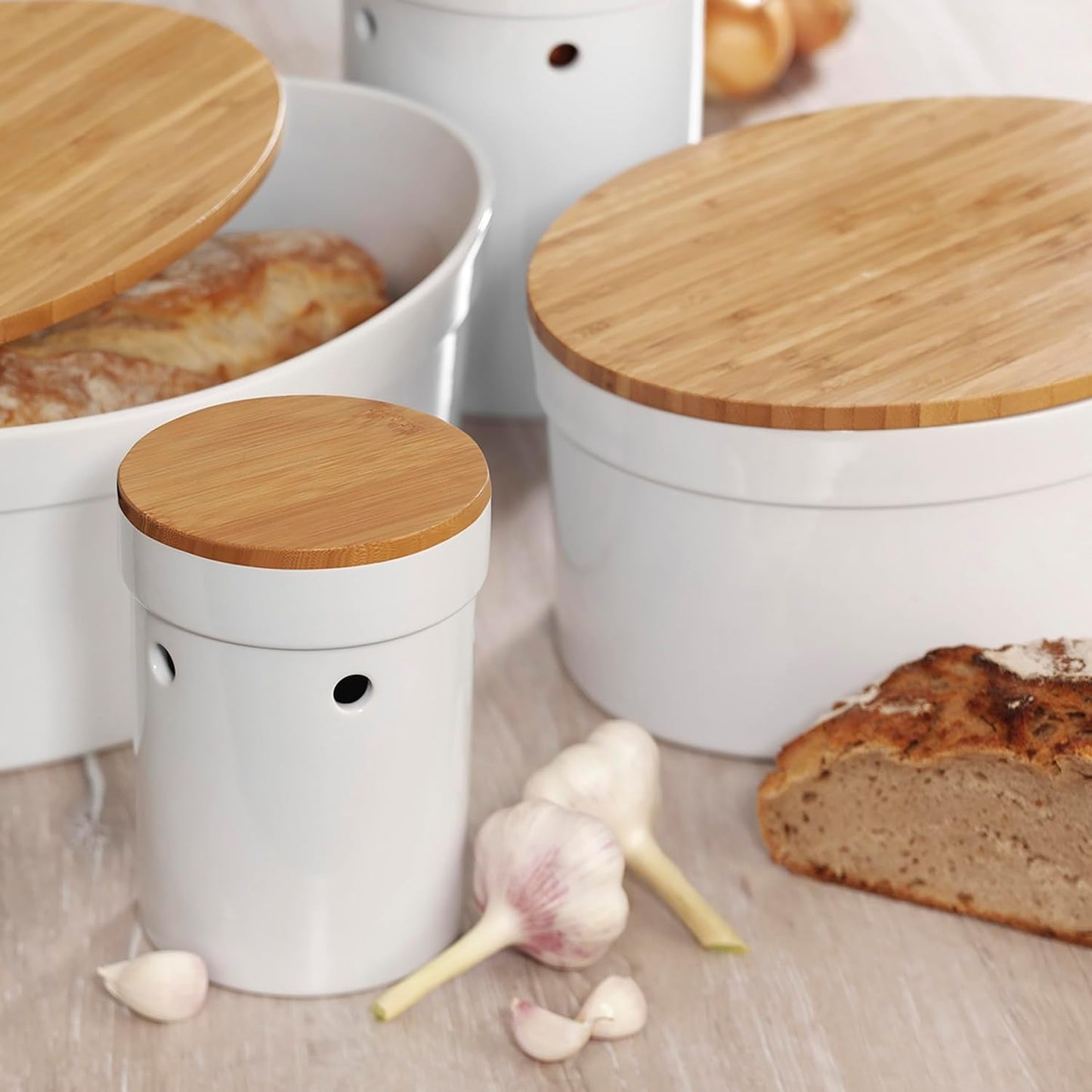 Portapane Kela con fori di ventilazione, portapane in ceramica, SALENA, ciotola per il pane, bianco, 36,5 x 23,5 x 14 cm Contenitori per alimenti Naty Shop