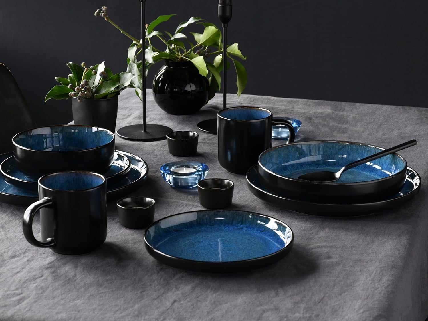CreaTable, 20149, serie Nordic Fjord Blue, set di stoviglie da 16 pezzi per 4 persone, servizio combinato in porcellana, lavabile in lavastoviglie e adatto al microonde, produzione di qualità