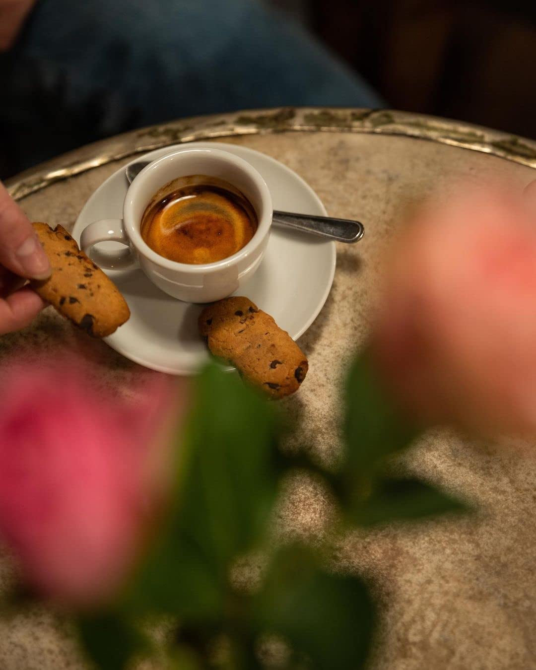 Espresso N°10 di Coffee858 - Miscela di caffè espresso forte e speziata, composta da 70% di chicchi di Arabica del Brasile e 30% di Robusta (1000 g)