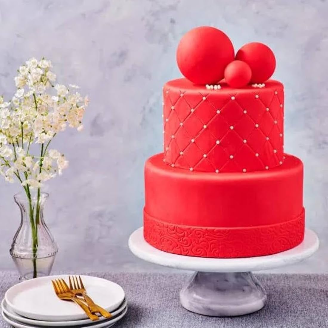 FunCakes Fondente Laminato Rosso Fuoco: Facile da Usare, Liscio, Flessibile, Morbido e Piegabile, Perfetto per Decorare Torte, Halal, Kosher e Senza Glutine, 1kg (1 Confezione) di Pasta di Zucchero Naty Shop