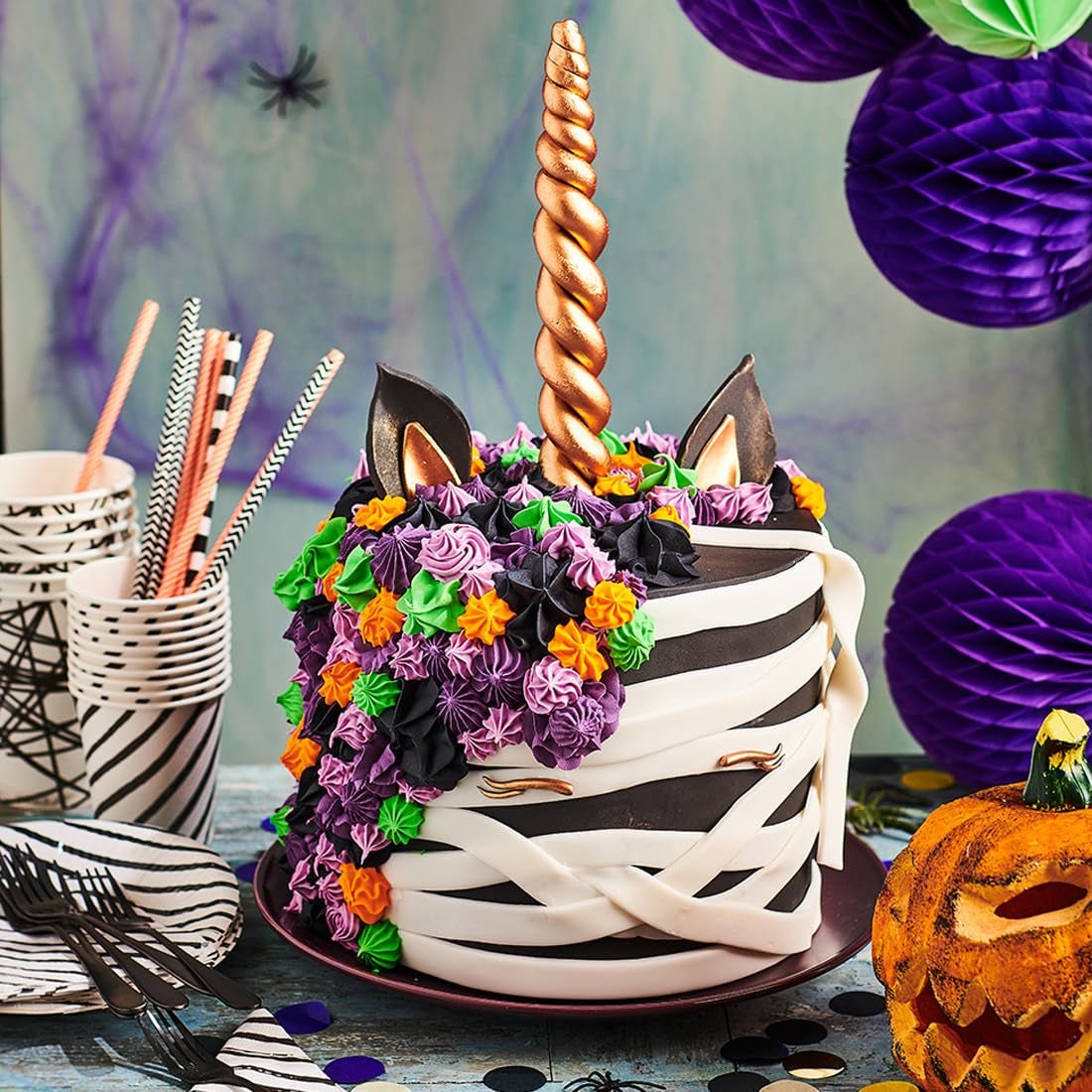 FunCakes Raven Black Fondant arrotolato: facile da usare, liscio, flessibile, morbido e modellabile, perfetto per decorare torte, halal, kosher e senza glutine. Pasta di zucchero Naty Shop da 1 kg (confezione da 2).