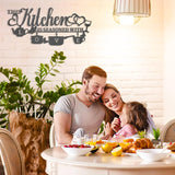 KHayRovies Decorazione da parete per cucina in metallo Questa cucina è condita con amore Targa con nome in ferro rustico con lettere in ferro rustico con citazioni per cucina Rustico Soggiorno Statue e sculture Naty Shop