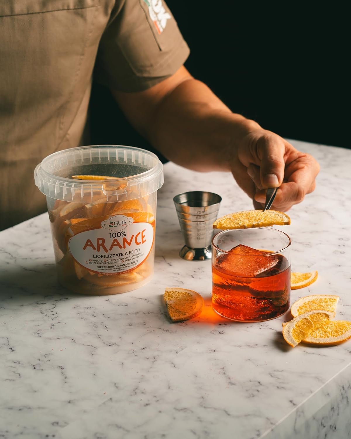 Arance fresche liofilizzate a mezze fette - arance disidratate a freddo per cocktail professionali frutta fresca liofilizzata frutta secca per cocktail - confezione da 1 litro ca. 70 prodotti disidratati Naty Shop