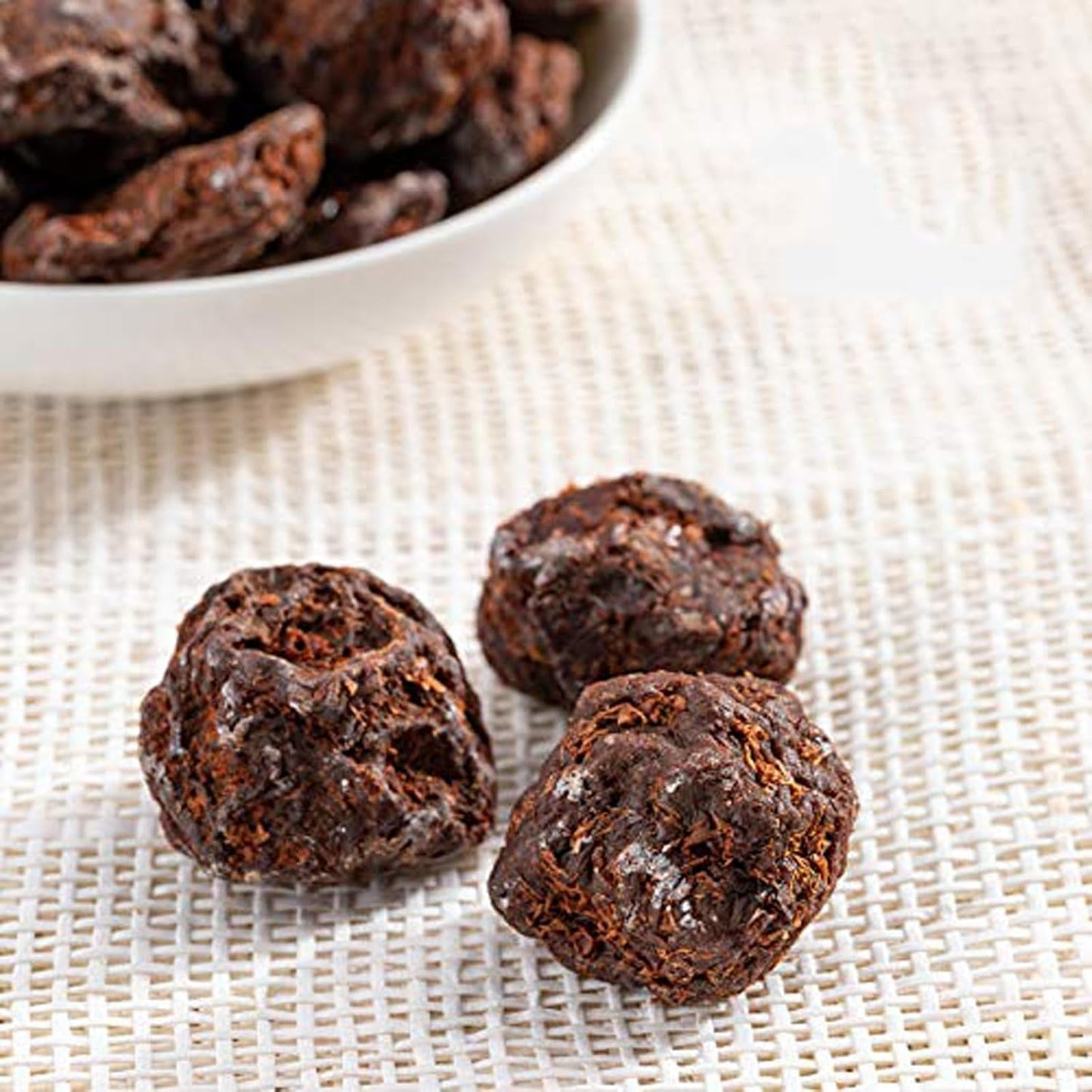 Prugne asiatiche dolci salate Conserva di prugne screpolate 2 sacchetti Dolci di frutta tradizionali cinesi è¯æ¢... (4,23 once per sacchetto) Naty Shop Prodotti disidratati