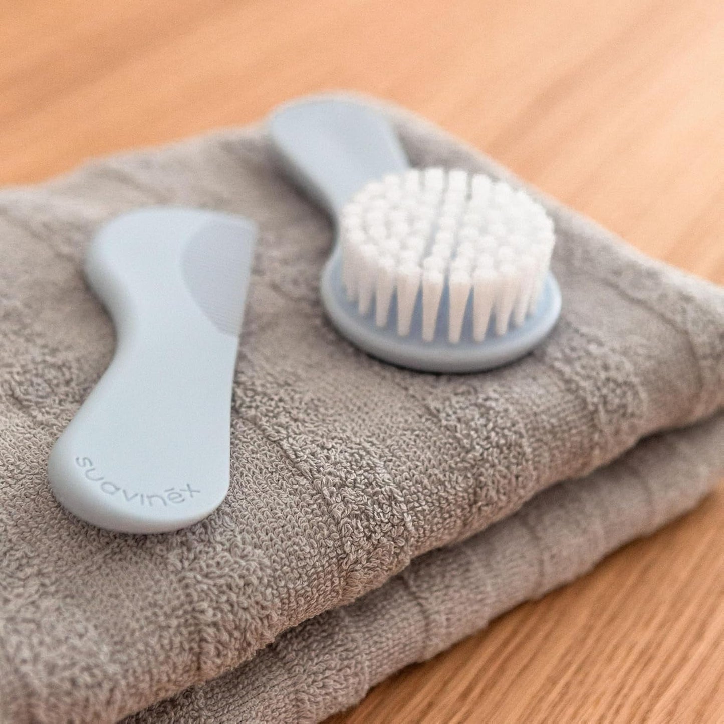 Suavinex 3162384 Pettine con spazzola, blu Bambini - Bagno e Cura della Pelle Naty Shop