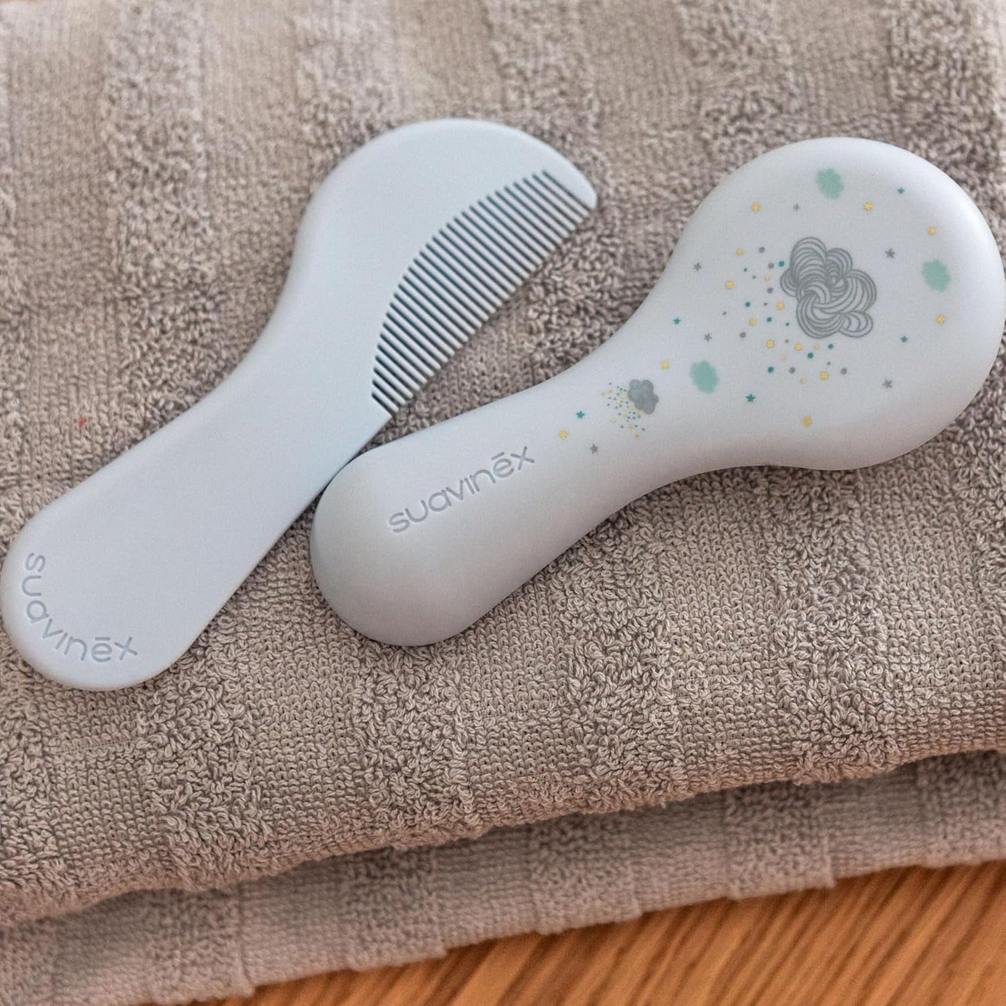 Suavinex 3162384 Pettine con spazzola, blu Bambini - Bagno e Cura della Pelle Naty Shop