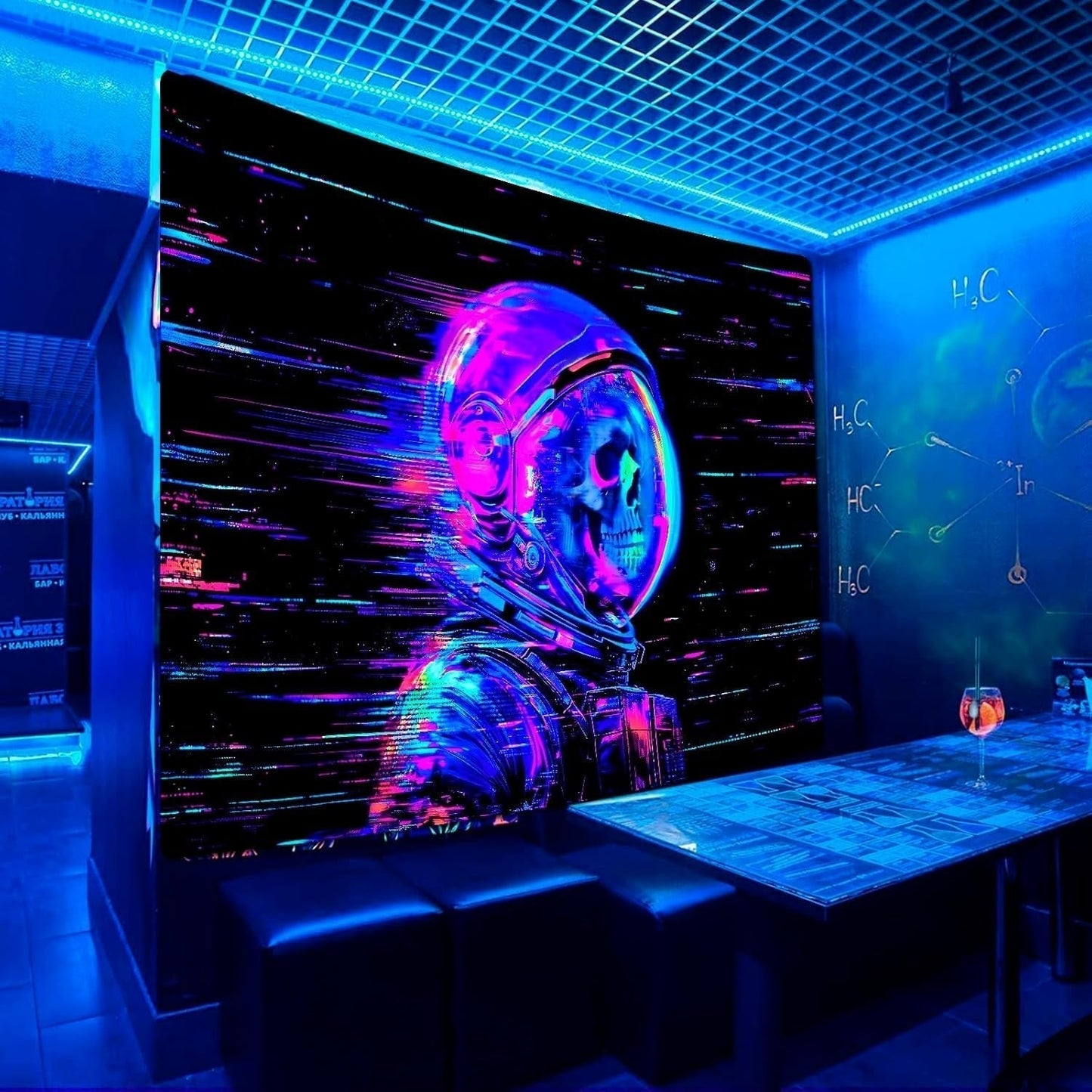 Arazzo alishomtll fluorescente teschio astronauta luce nera Home - Accessori e Decorazioni Naty Shop