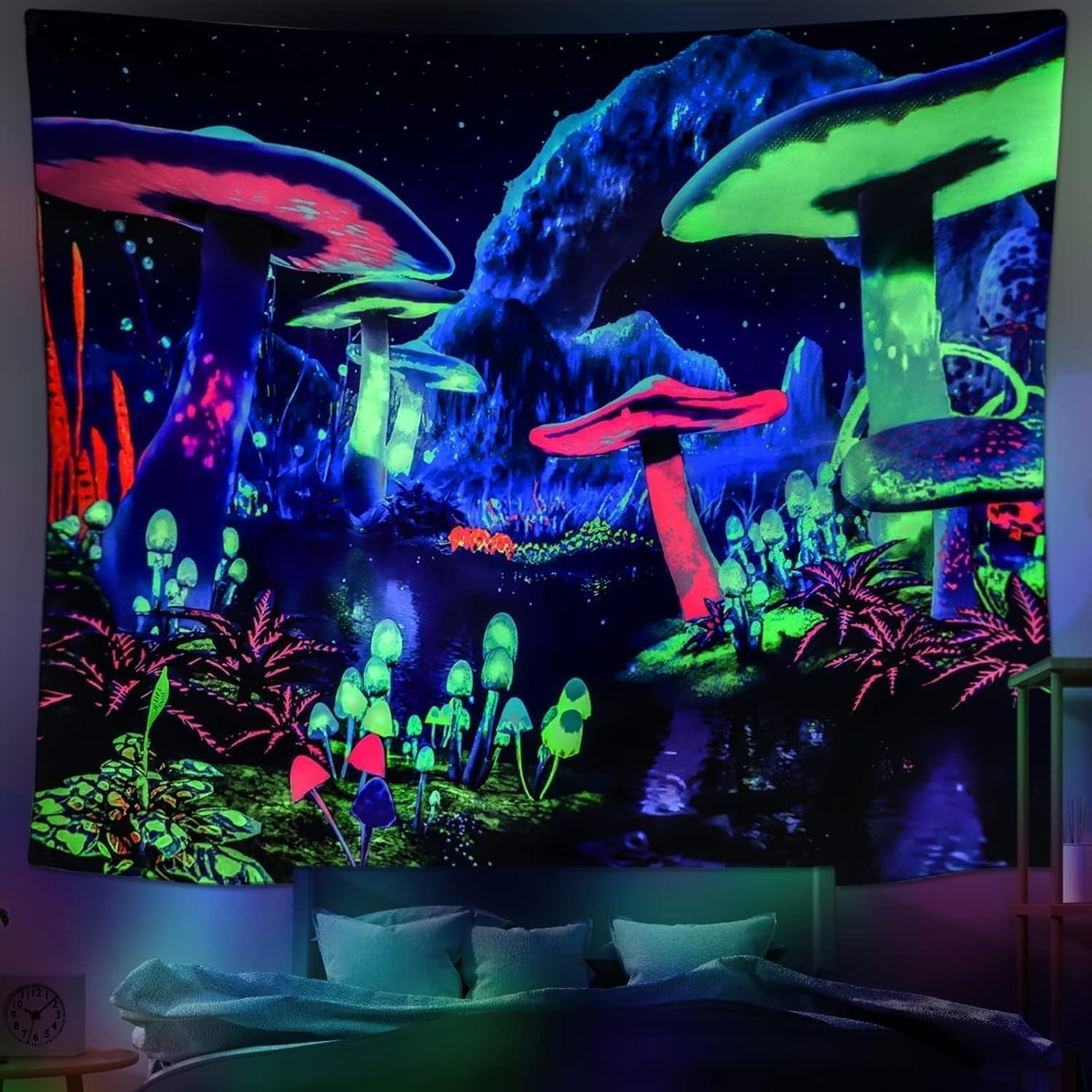Arazzo dremisland blacklight fungo psichedelico reattivo galassia parete Home - Accessori e Decorazioni Naty Shop Mushroom 200L X 148B Cm