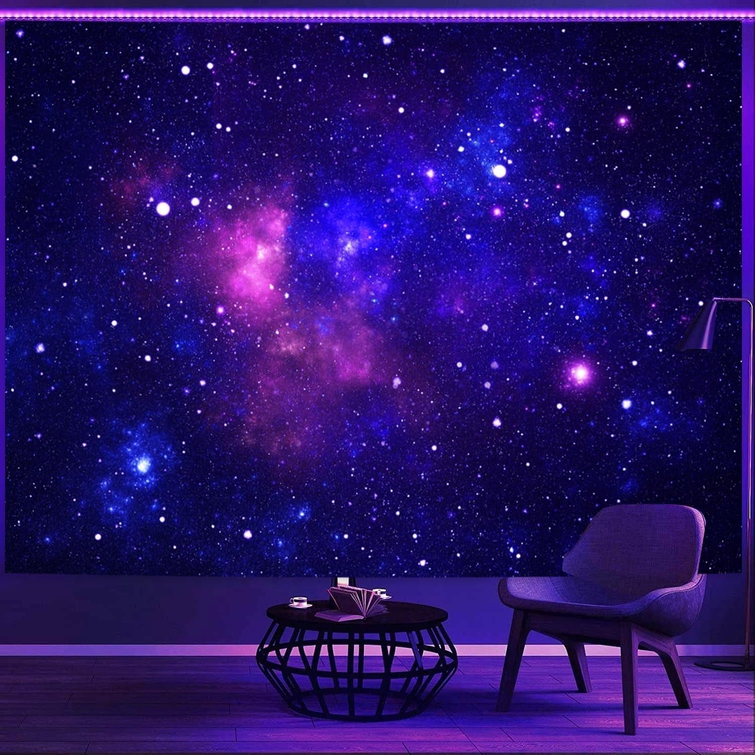 Arazzo Galaxy Nero Luce Cielo Stellato Blu Reattivo Home - Accessori e Decorazioni Naty Shop Galaxy 150L X 130B Cm